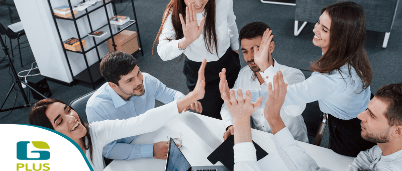 El equipo de GarantiPLUS participa en un taller sobre la felicidad